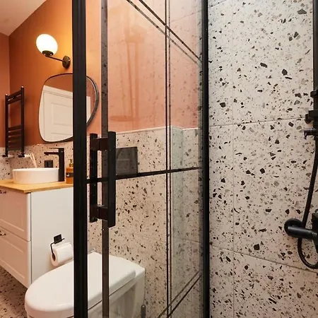 2br Apt With Private Terrace Near Galata Tower 2