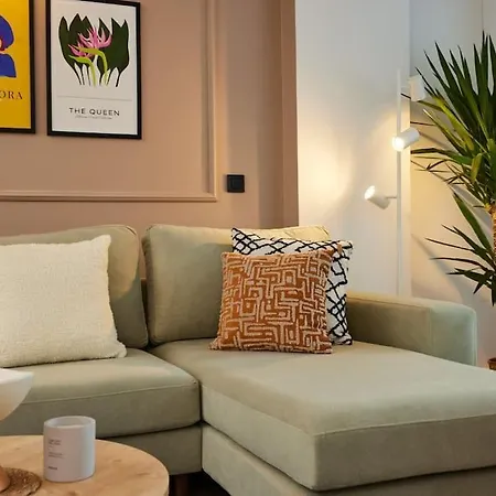 2br Apt With Private Terrace Near Galata Tower 2