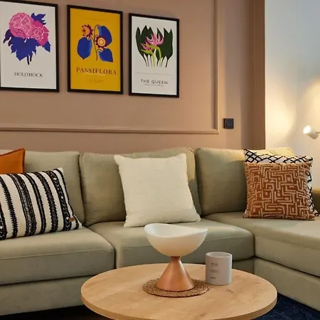 2br Apt With Private Terrace Near Galata Tower 2 イスタンブール
